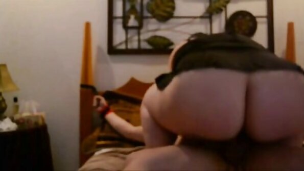 Opettaja masturboi usein reikiä dildoilla luokkien jälkeen