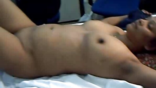 Rintava jumalatar viettää päivän rakastellen inamoratoansa