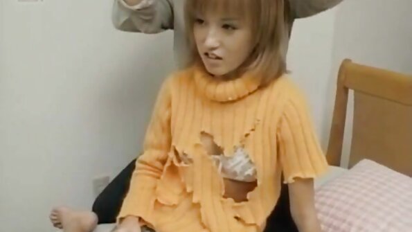 Kovat nuoret tytöt osoittavat meille, että hän voi ottaa vastaan ​​useita miehiä