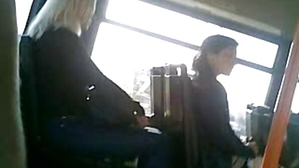 Vaaleat ja ruskeat tytöt osaavat ehdottomasti saada iloa