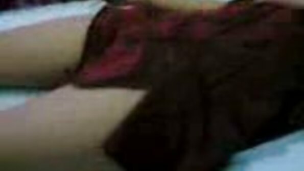 Trillium lankeaa tuhma pornotyttö Elena Koshka