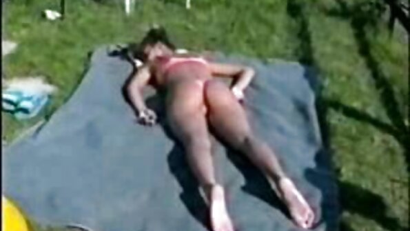 Seksi on kuin taidetta mustalle shemalelle ja hänen peniksensä on harja