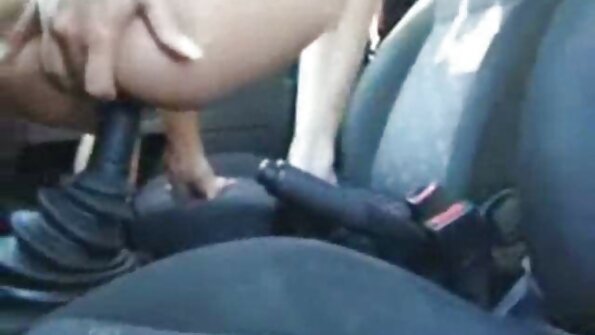 Tyylikäs ulkonäkö Athina ja hänen viehättävä ratsuväkinsä rakastavat