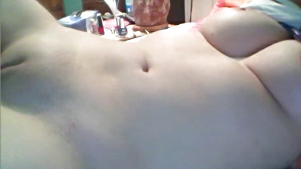 Kuuma blondi tranny vastuussa ja vitun hänen tiukka kusipää