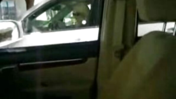 Söpö blondi nainen seksikäs pillua saa hänen kusipää nuolaisi