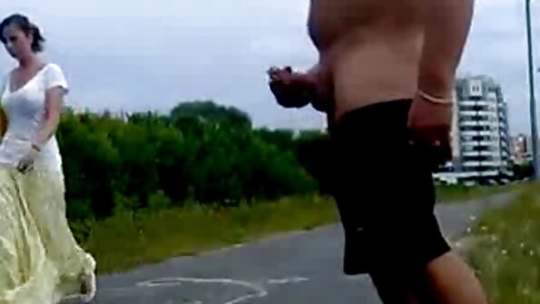 Limo kuljettaja nussii kusipää buxom MILF kun aviomies on poissa