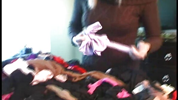 Uskomattoman kuuma vauva on perseestä keittiössä