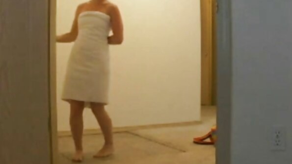 Kuuma tipu saa munaa istunnon jälkeen kuntosalilla