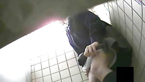 Hottie sukkana tykkää saada hänen kusipää perseestä mahtava kaveri