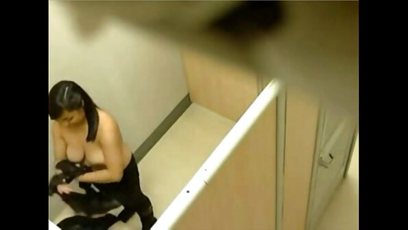 Pillu tarvitsee stimulaatiota, joten tämä mukava tavara hieroo sitä