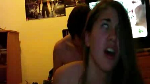 Nartut nauttivat juhlista ja seksistä, vaikka isäpuoli kieltää sen