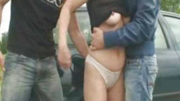 Vaikuttava rouva Mercedes Carrera ja hänen komea ratsuväensä