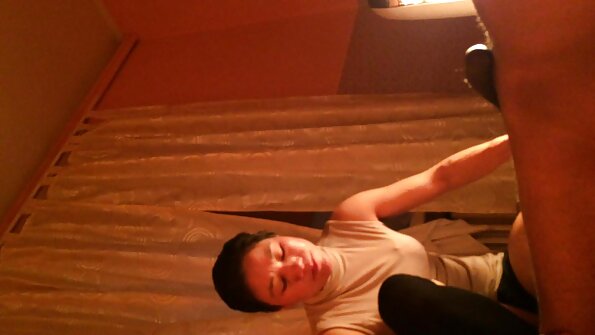 Jade Kushin karvainen pillua porataan Charles Deran ison kukon kanssa