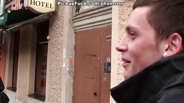 Kurvikas sexpot Alessandra Jane vie valtava mulkku