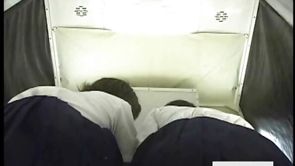 Kaunis MILF rakas tarvitsee iso dong hänen tiukka kusipää